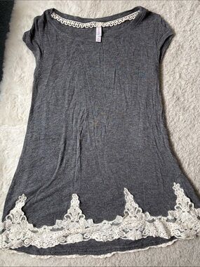 Xhilaration Gray Top with Cream Lace Trim